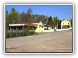 Kuva Kokkilasta muutaman vuoden takaa. Edessä rantakahvila, sen takana Ankkurikellari ja entinen osuuskauppa.