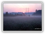 Aurinko nousee Kuruntien varrella.